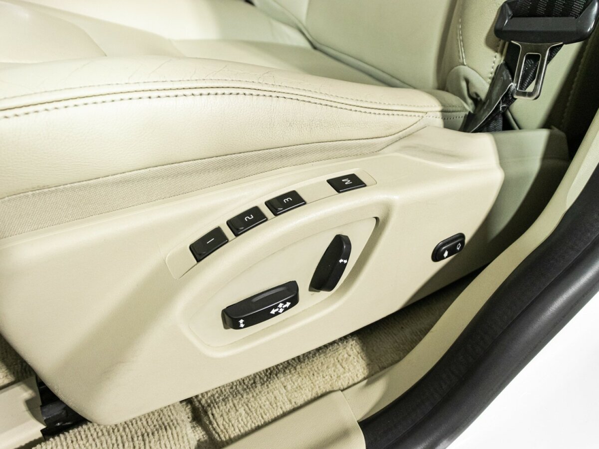 Продажа Б/У Вольво ИксЦ60. Фото: #13