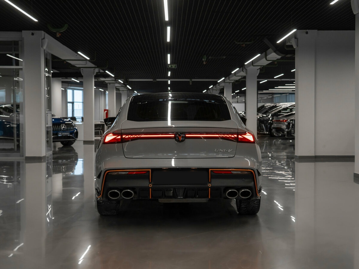 Продажа Б/У Чанган УНИ-В. Фото: #5