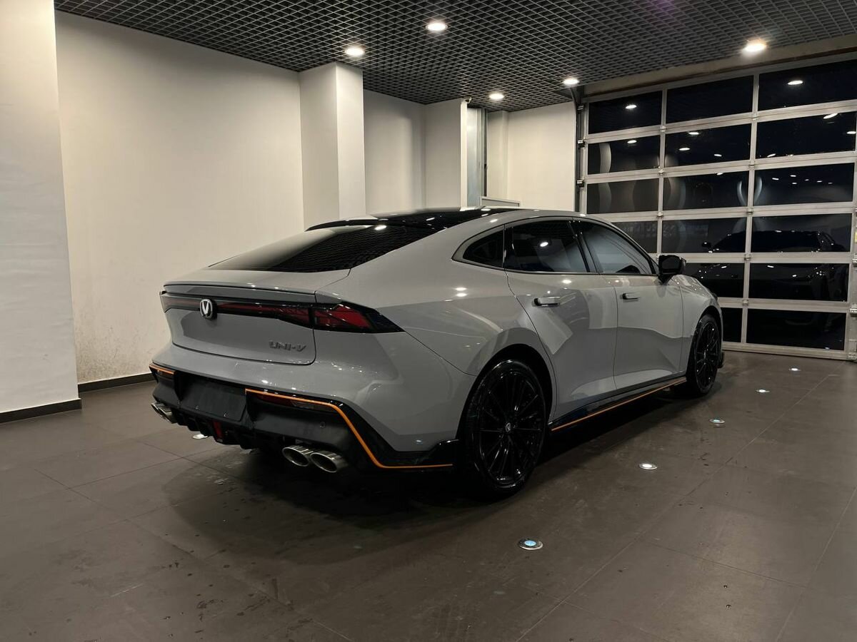 Продажа Б/У Чанган УНИ-В. Фото: #1